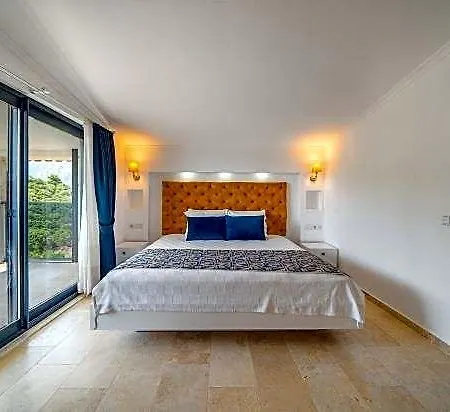Bohem Villa *